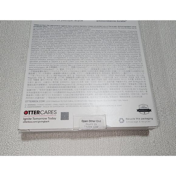 Otterbox symmetry iPhone case for 13,14 - Picture 3 of 5